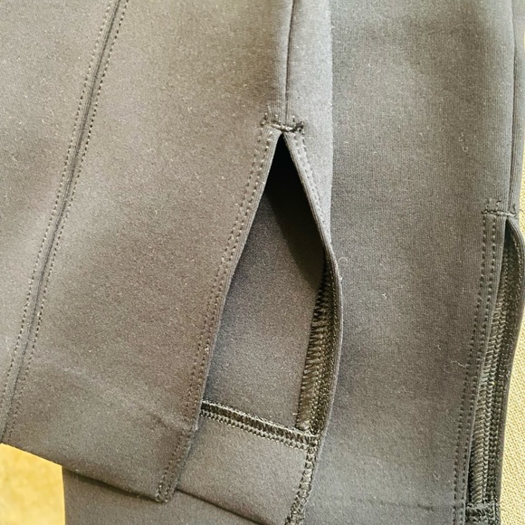 AWAY Travel- The Layover Pants Black Size Small - Picture 5 of 9